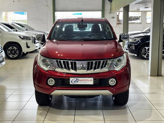 MITSUBISHI L200 TRITON 2.4 16V TURBO DIESEL SPORT HPE TOP CD 4P 4X4 AUTOMÁTICO MITSUBISHI L200 TRITON 2.4 16V TURBO DIESEL SPORT HPE TOP CD 4P 4X4 AUTOMÁTICO
